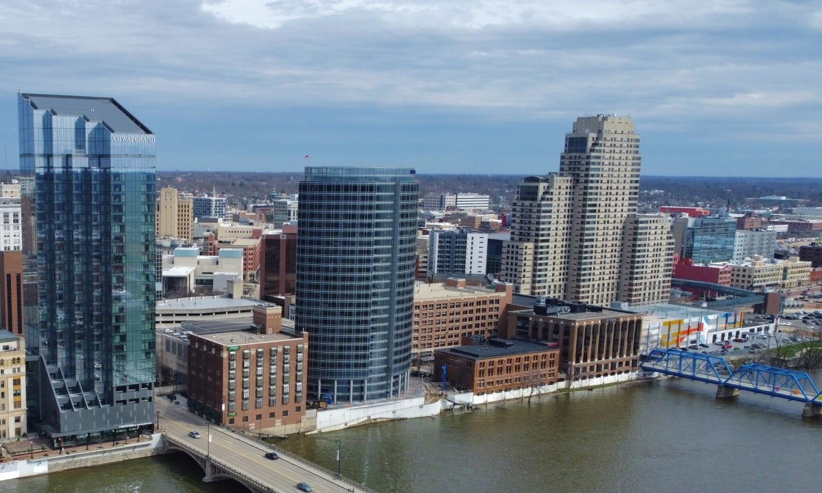 a photo of the Grand Rapids, Michigan, skyline