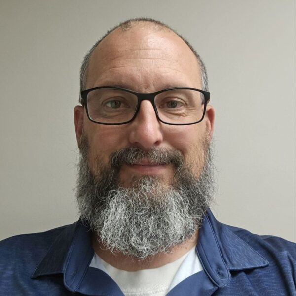 A headshot of Kevin Hensley.