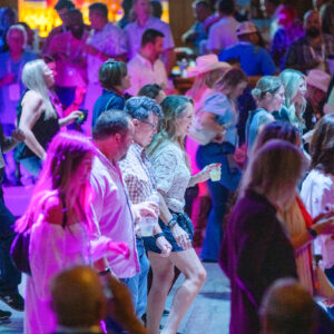 PWX26_D1_0999____Get To Know You Party