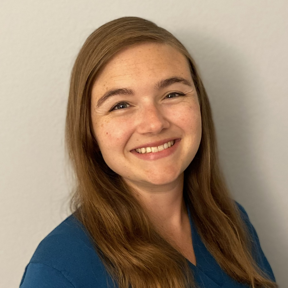 A headshot of Sarah Mathews.