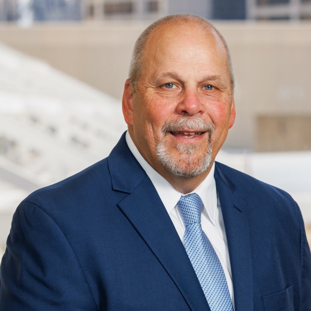 a headshot of David Pinsonneault